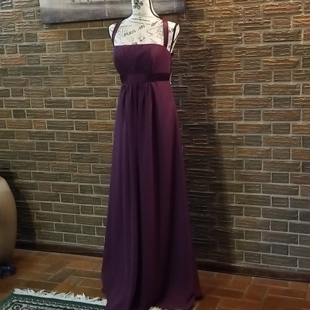 Sz 8 alfredo angelo Grape halter style bridesmaid